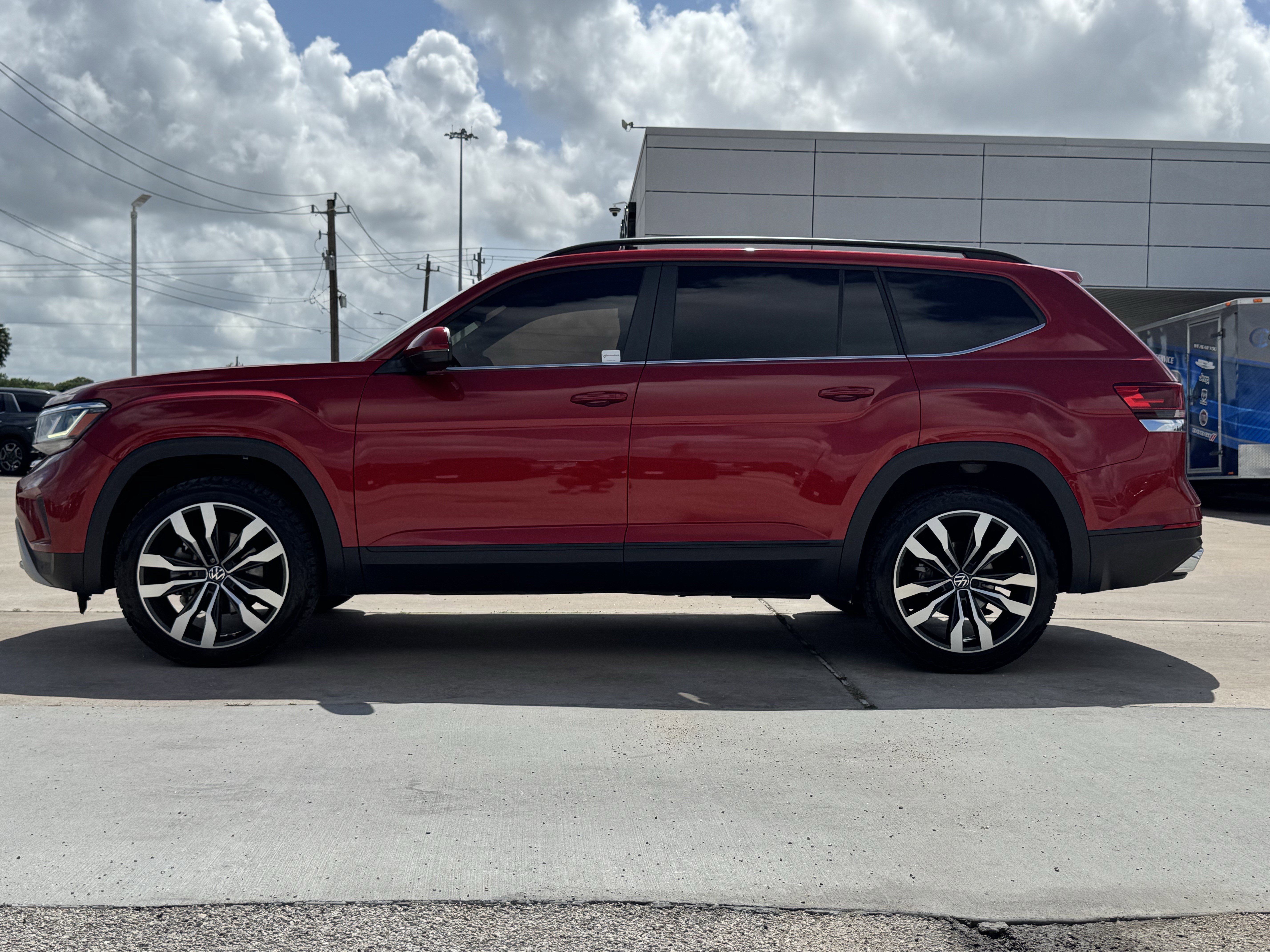 Used 2022 Volkswagen Atlas SE w/ Panoramic Sunroof Package AWD/4WD image 7