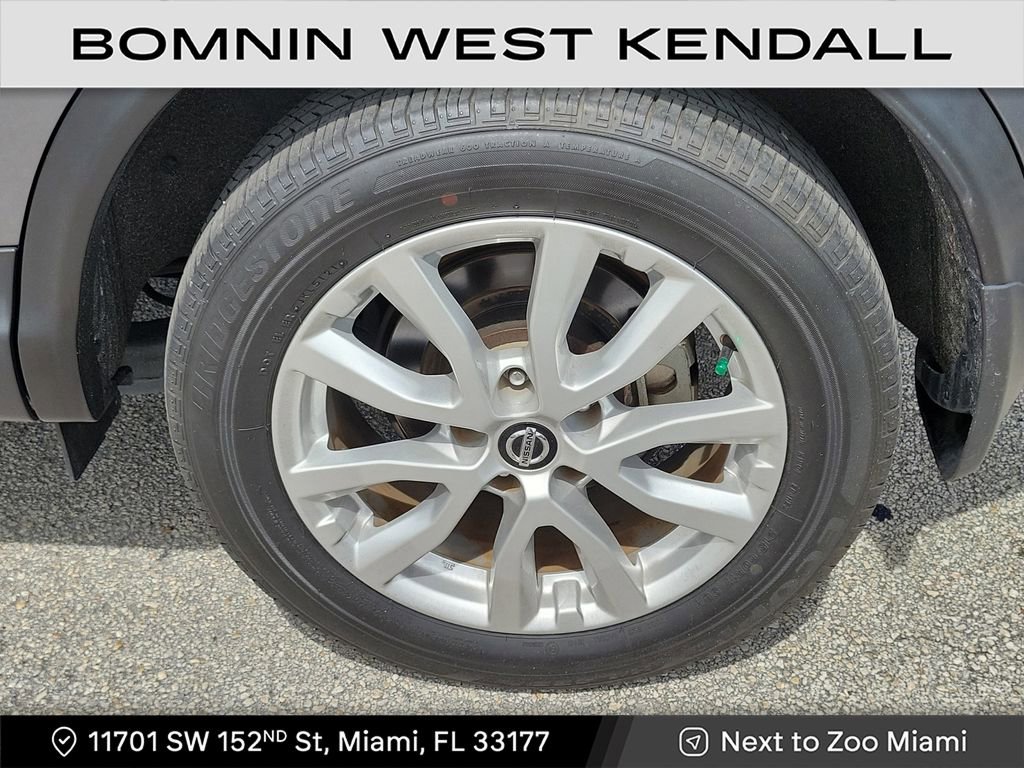 Used 2022 Nissan Rogue Sport SV image 7