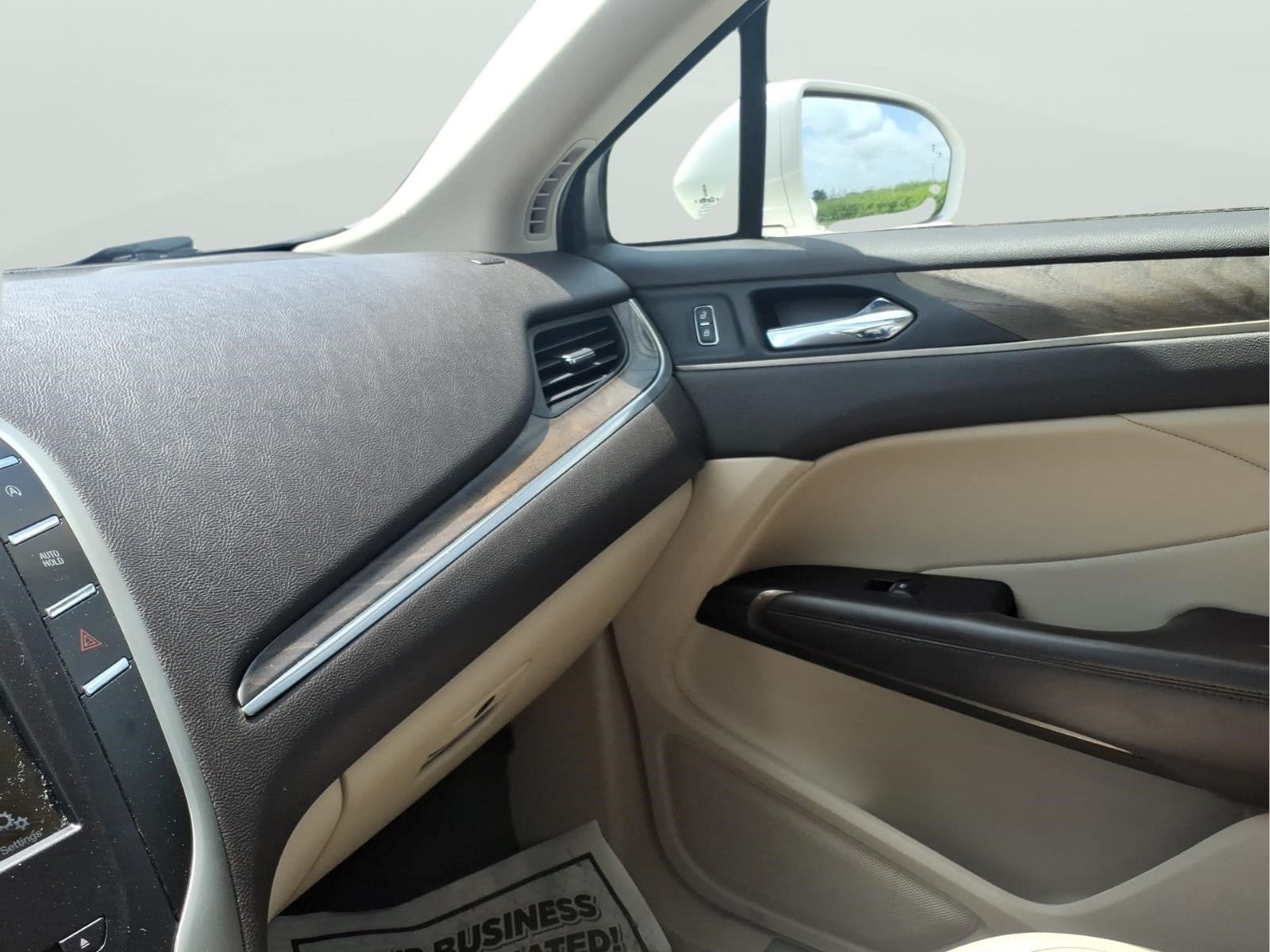 Used 2019 Lincoln MKC Reserve w/ MKC Climate Package FWD image 19