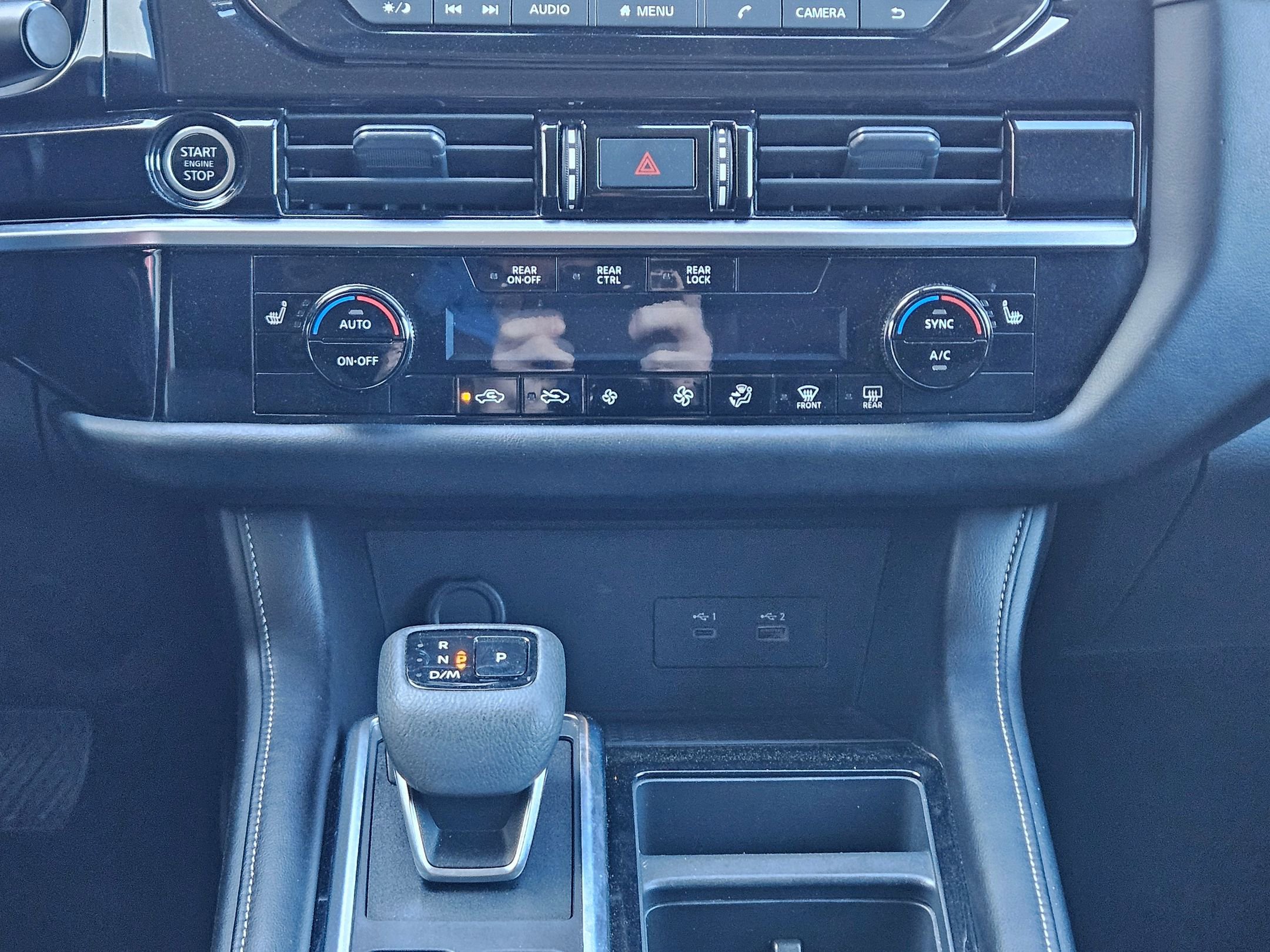 Used 2024 Nissan Pathfinder SV image 13