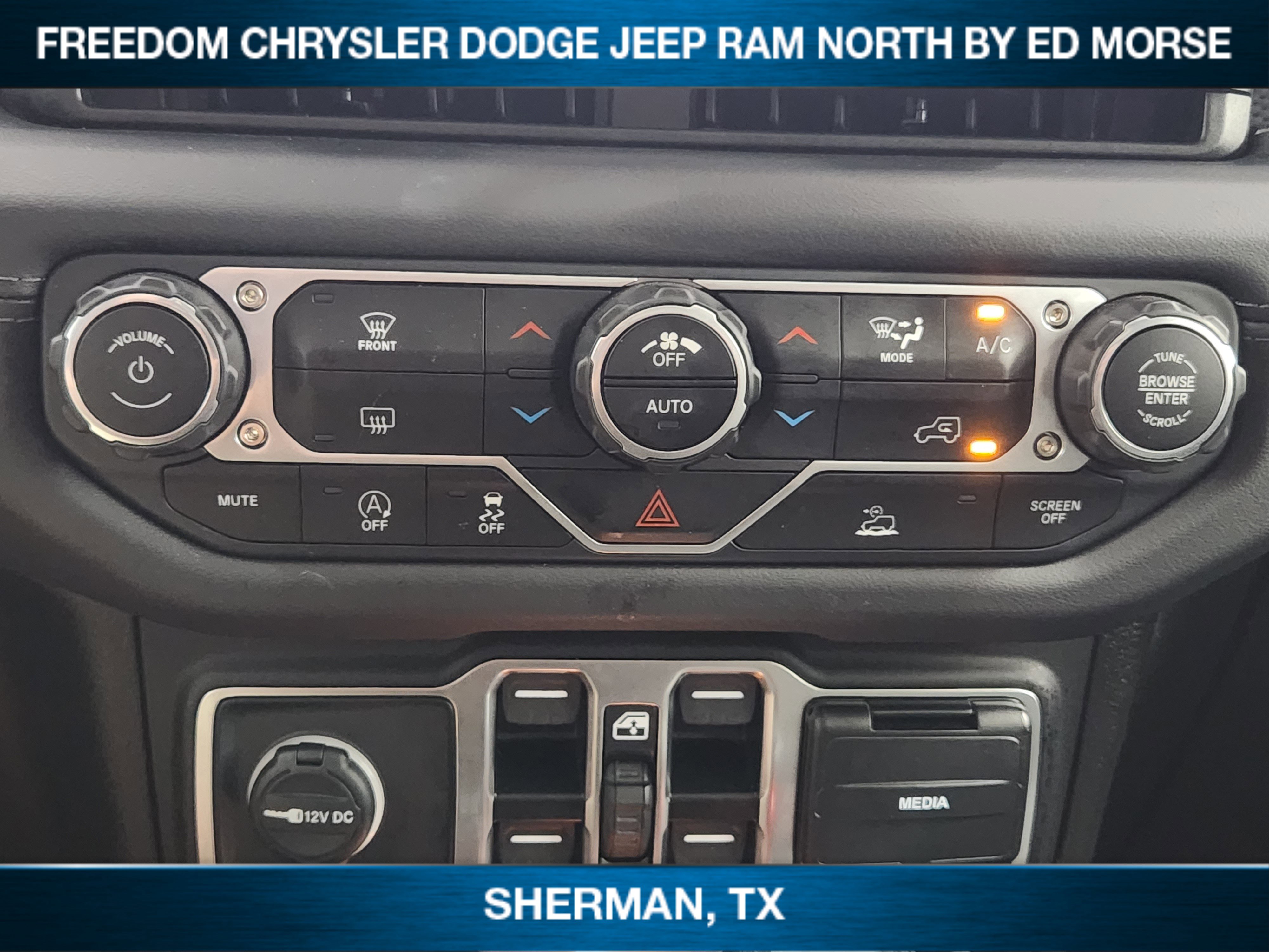 Used 2025 Jeep Wrangler Unlimited Rubicon image 14