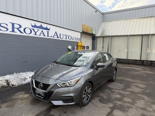 Used 2021 Nissan Versa SV image 2