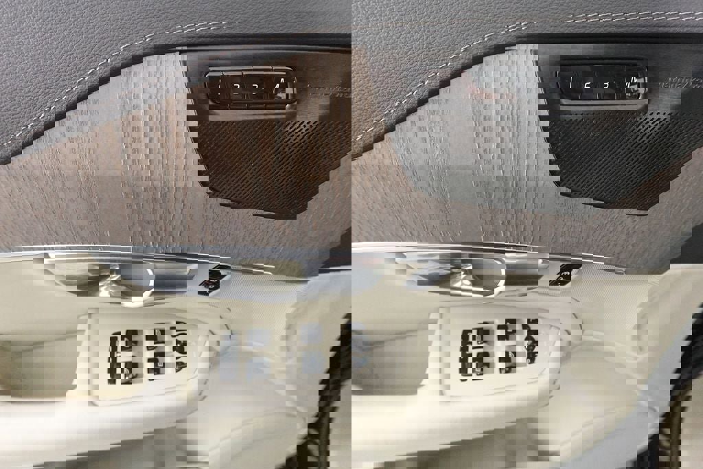 Used 2023 Volvo XC90 B6 Ultimate w/ Protection Package Premier image 8