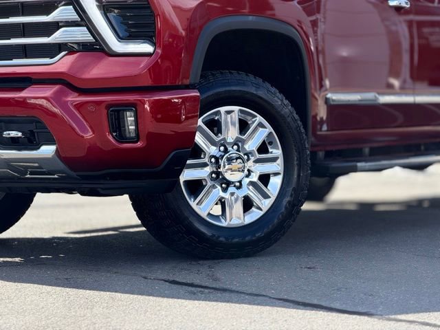 Used 2025 Chevrolet Silverado 2500 High Country w/ Technology Package image 3