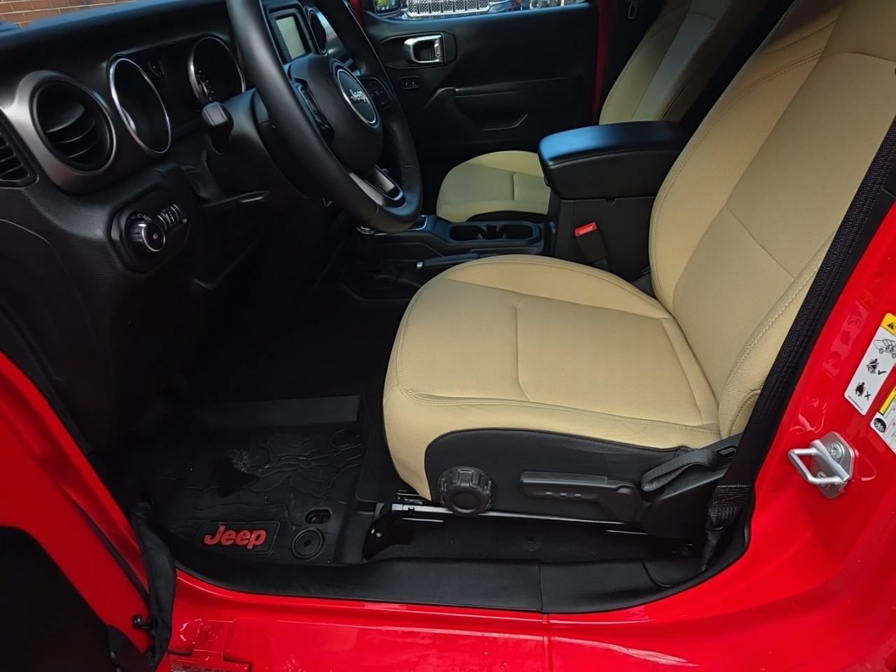 Used 2018 Jeep Wrangler Unlimited Sport S AWD/4WD image 10