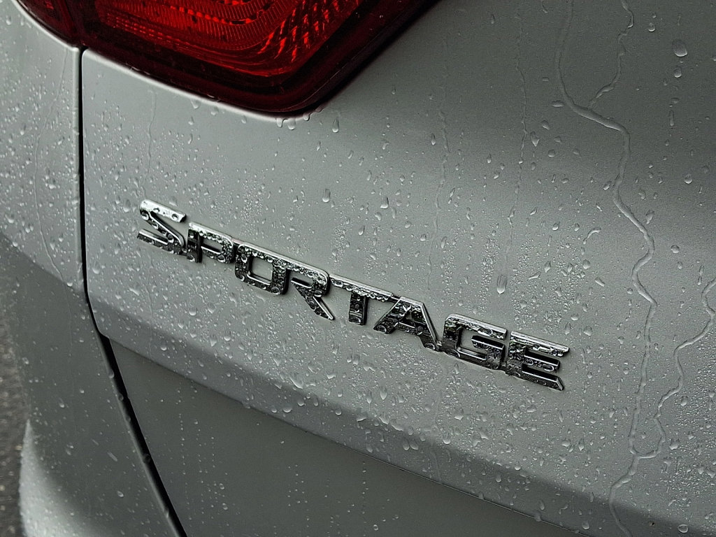 Used 2018 Kia Sportage LX AWD/4WD image 17
