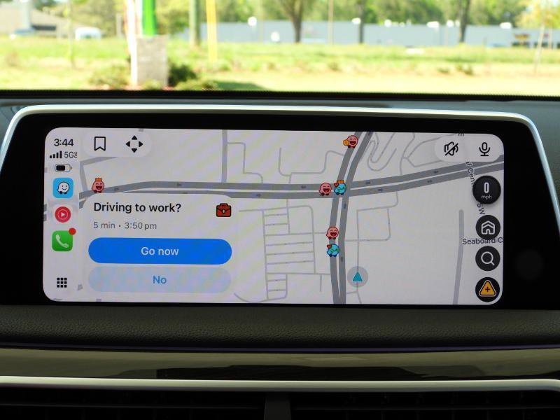 Used 2021 BMW 740i w/ Premium Package image 66