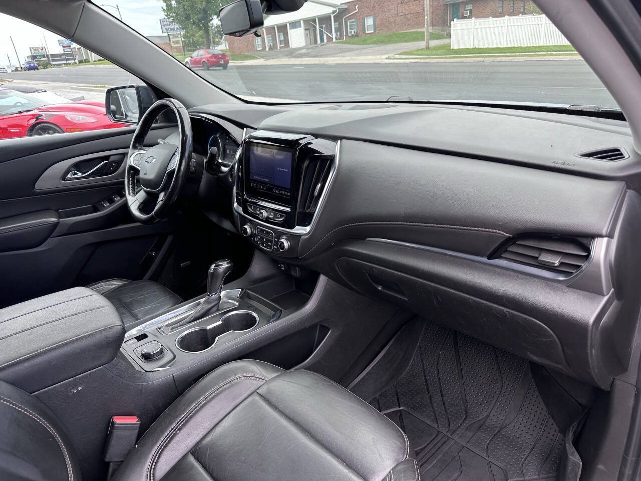Used 2020 Chevrolet Traverse RS w/ LPO, Floor Liner Package AWD/4WD image 10