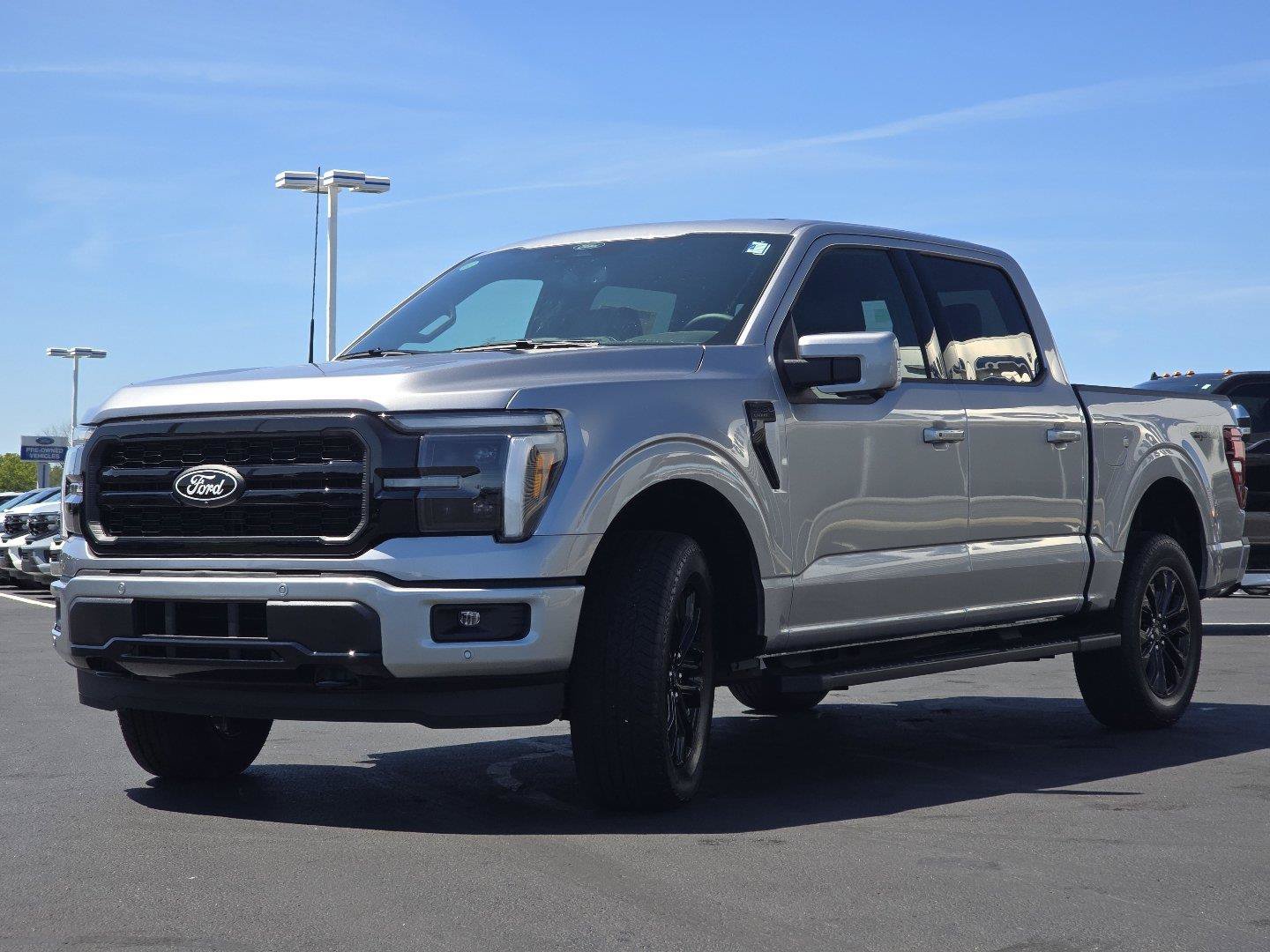 New 2026 Ford F150 Lariat w/ Equipment Group 501A Mid AWD/4WD image 19