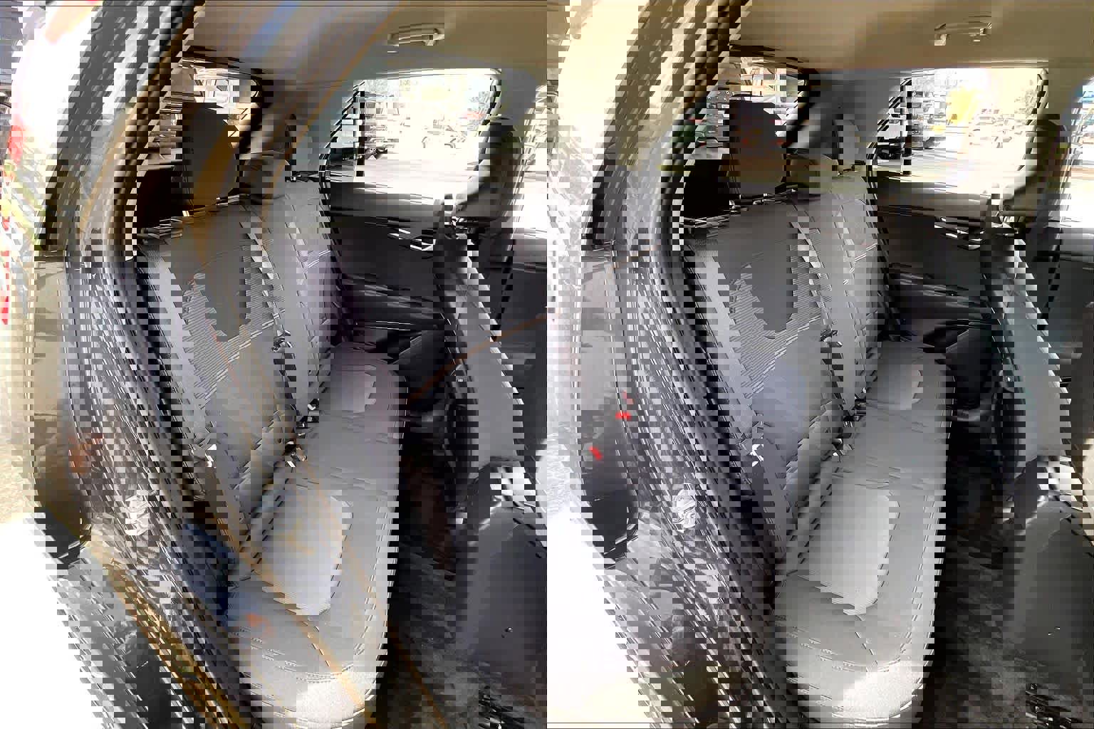 Used 2024 Kia Niro LX image 19