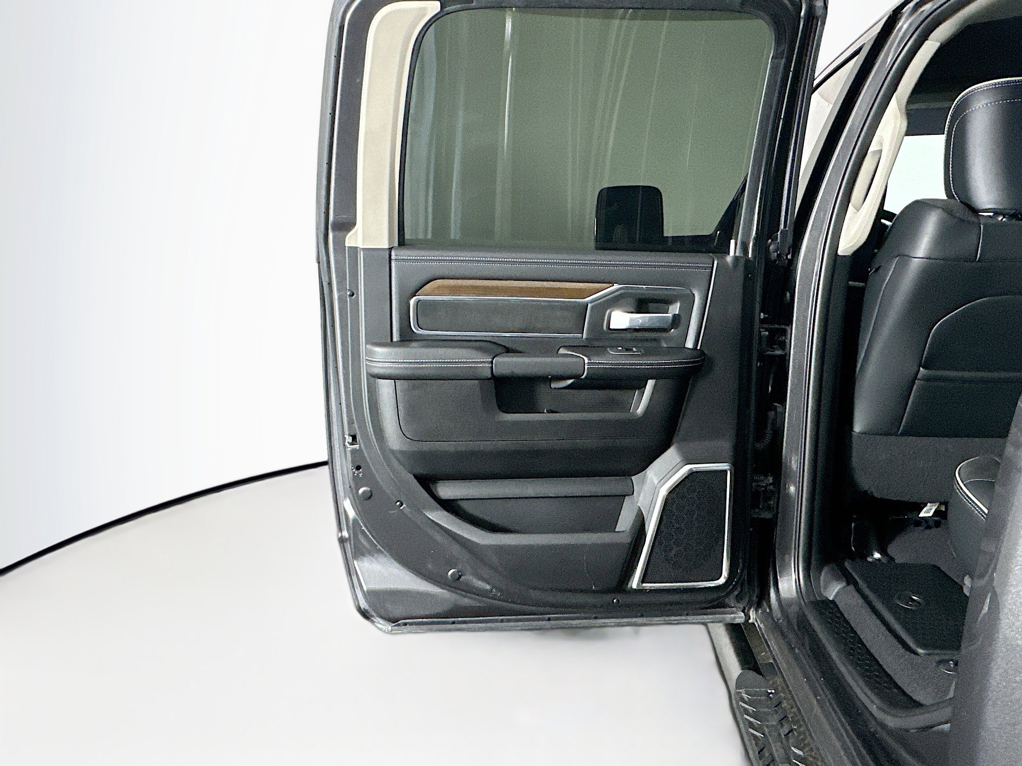 Used 2024 RAM 2500 Laramie w/ Safety Group image 27