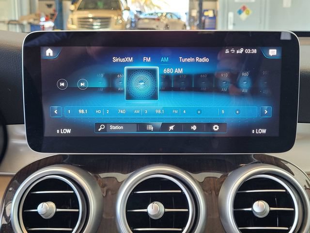 Used 2021 Mercedes-Benz GLC 300 4MATIC image 20