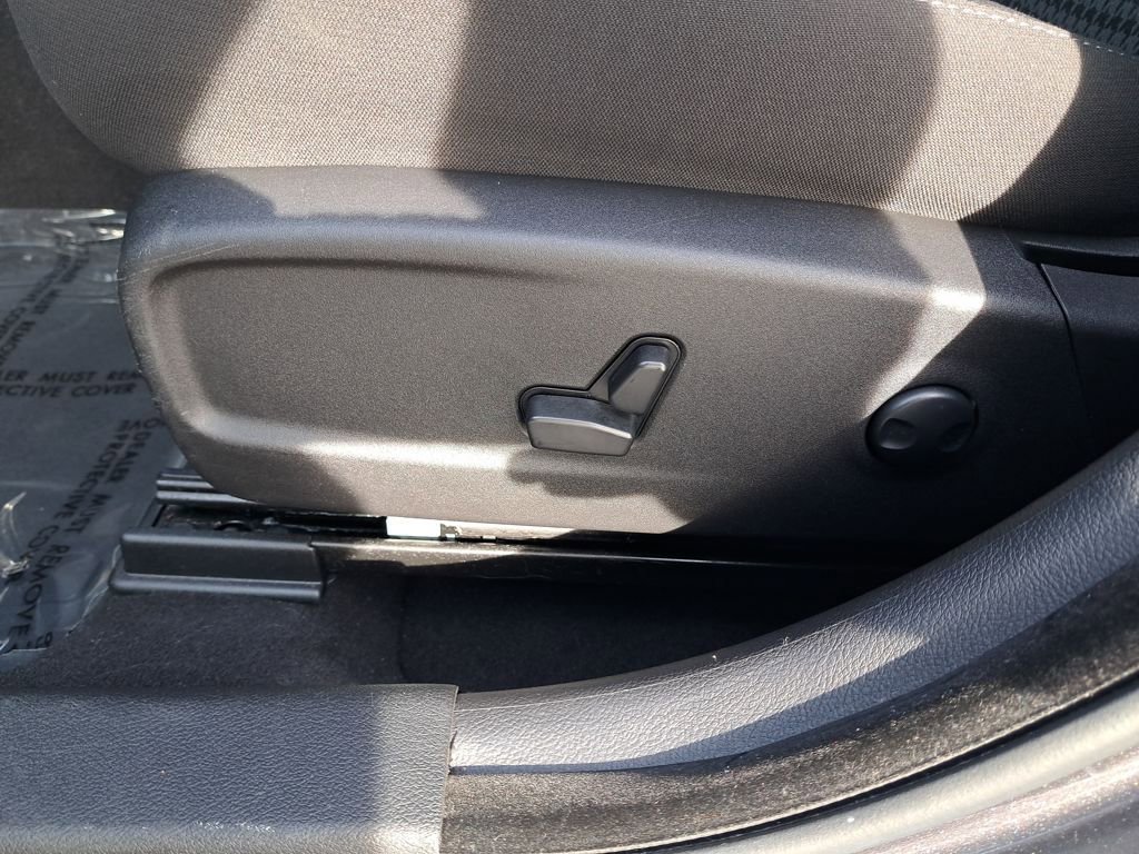 Used 2023 Dodge Charger SXT w/ Blacktop Package image 34