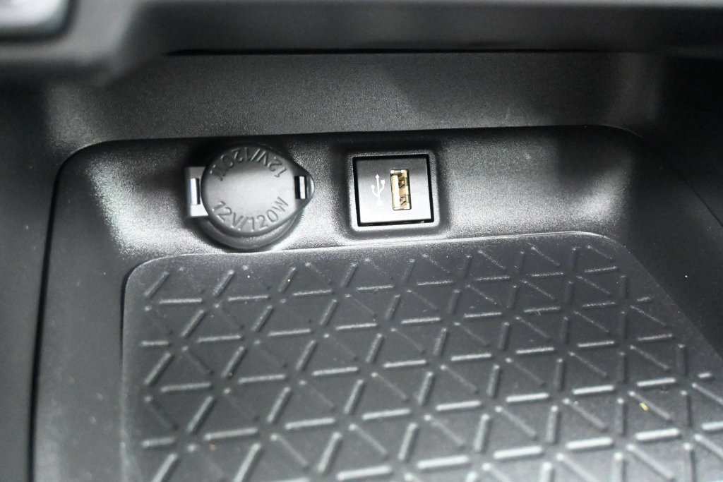 Used 2024 Toyota RAV4 XLE Premium FWD image 13