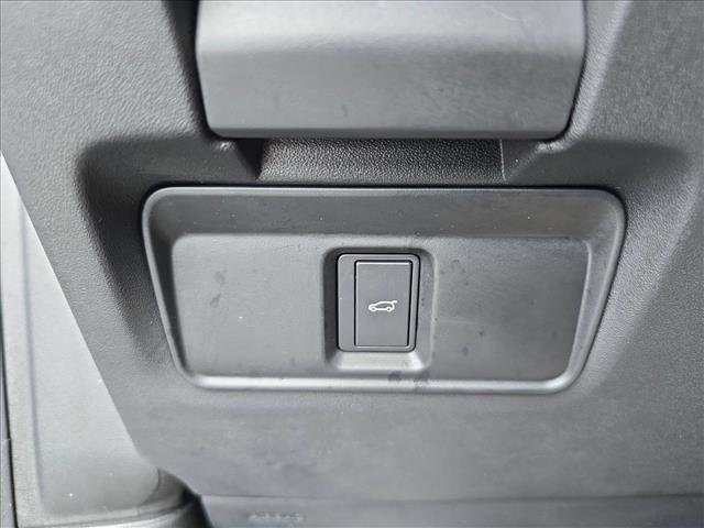 Used 2024 Land Rover Discovery Sport Dynamic SE image 24