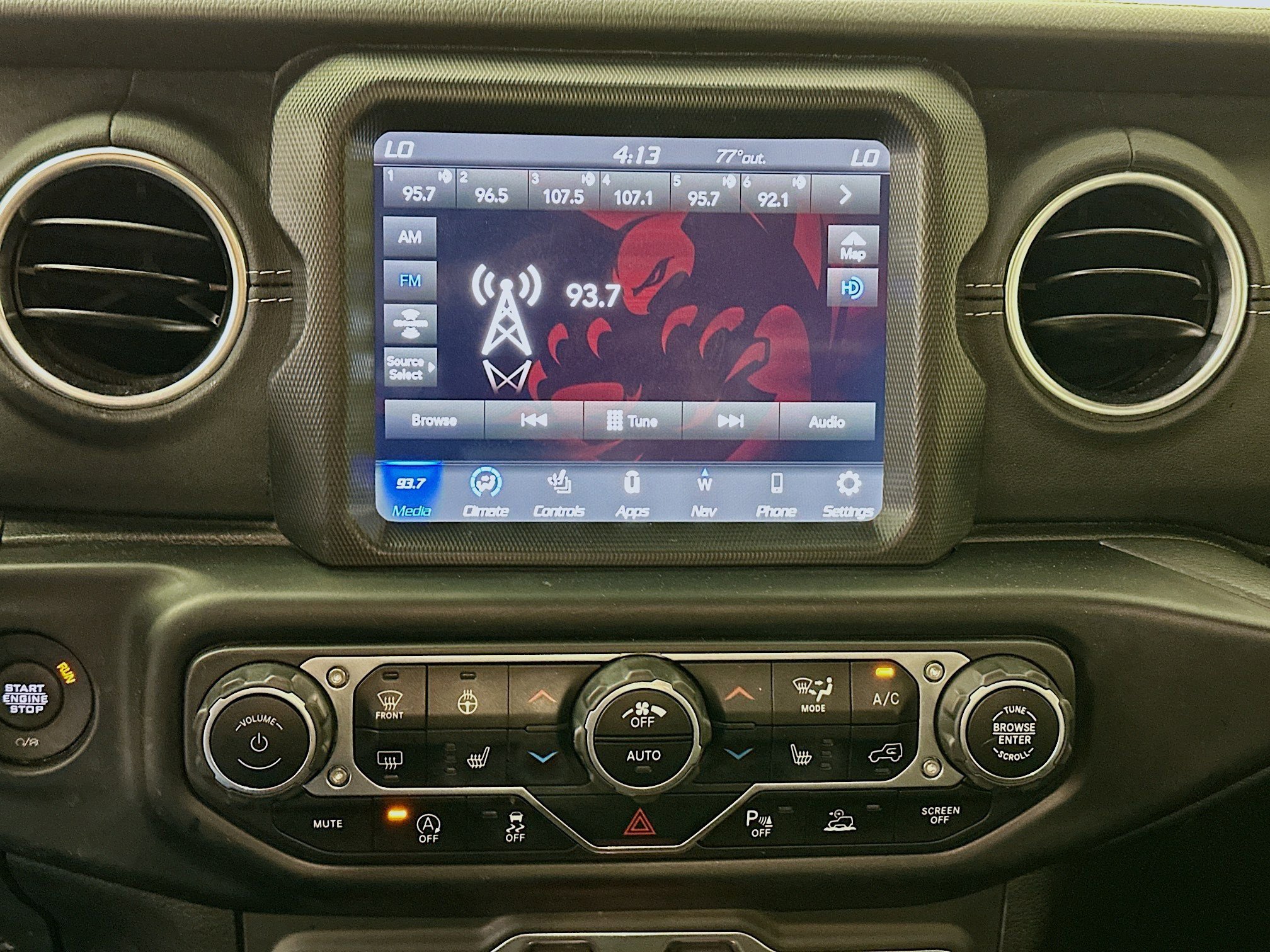 Used 2020 Jeep Gladiator Overland image 14