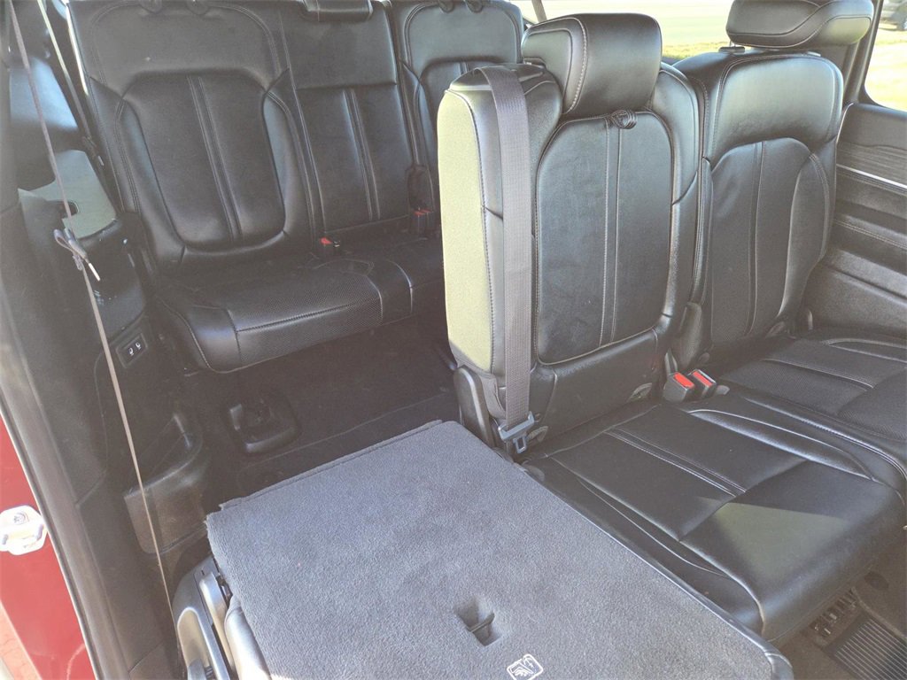 Used 2024 Jeep Wagoneer L Series II w/ Flexible Seating Group image 17