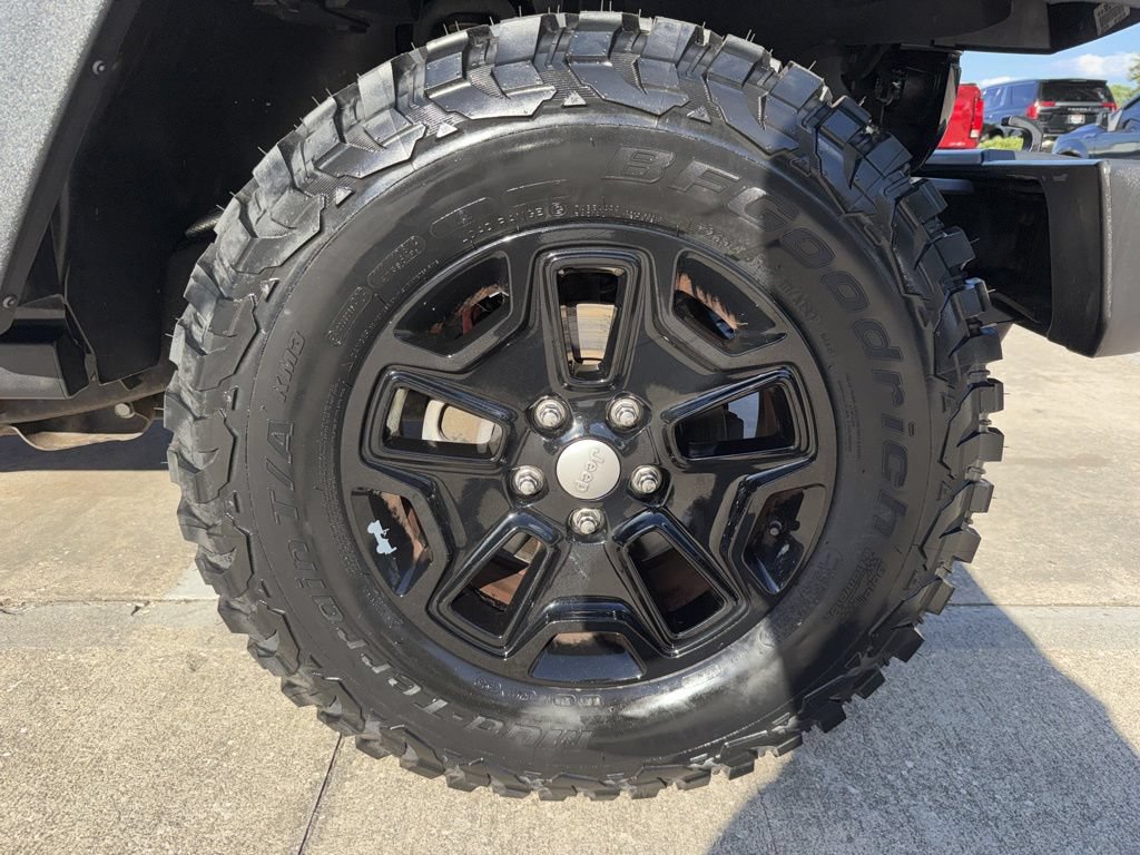Used 2018 Jeep Wrangler Sport AWD/4WD image 34