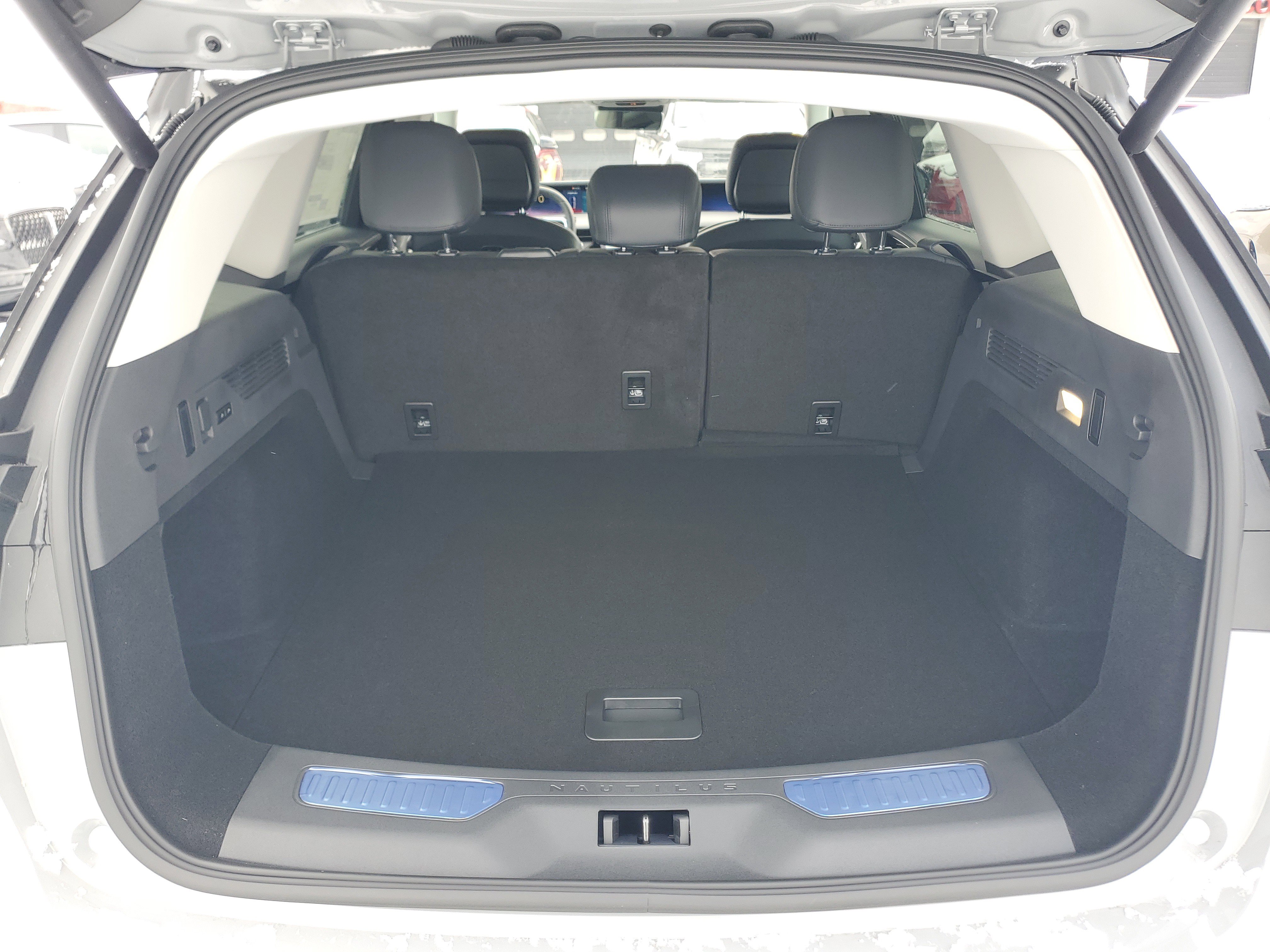 New 2026 Lincoln Nautilus Reserve image 31