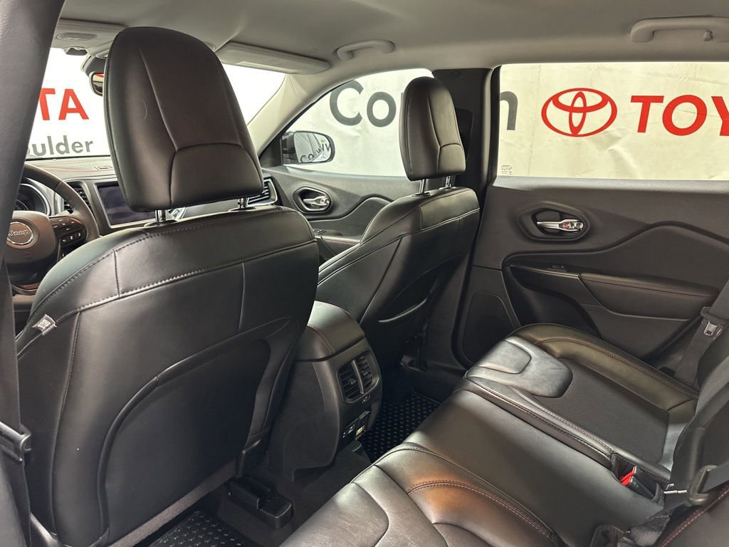 Used 2023 Jeep Cherokee Trailhawk image 19