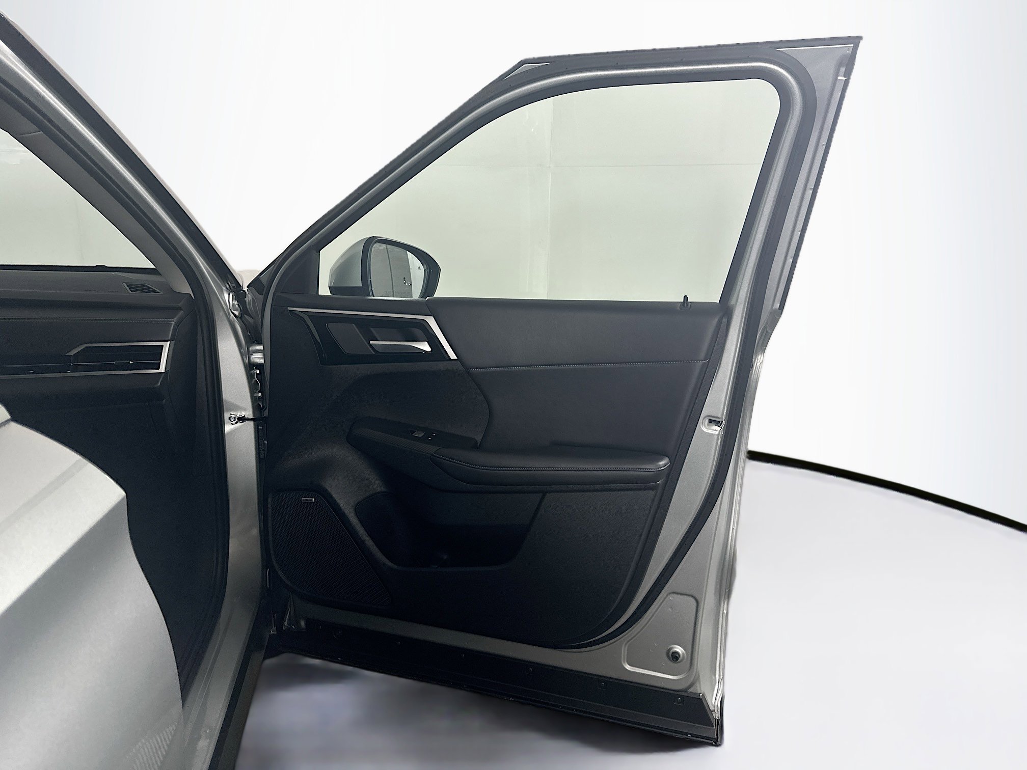 Used 2025 Mitsubishi Outlander SE image 34