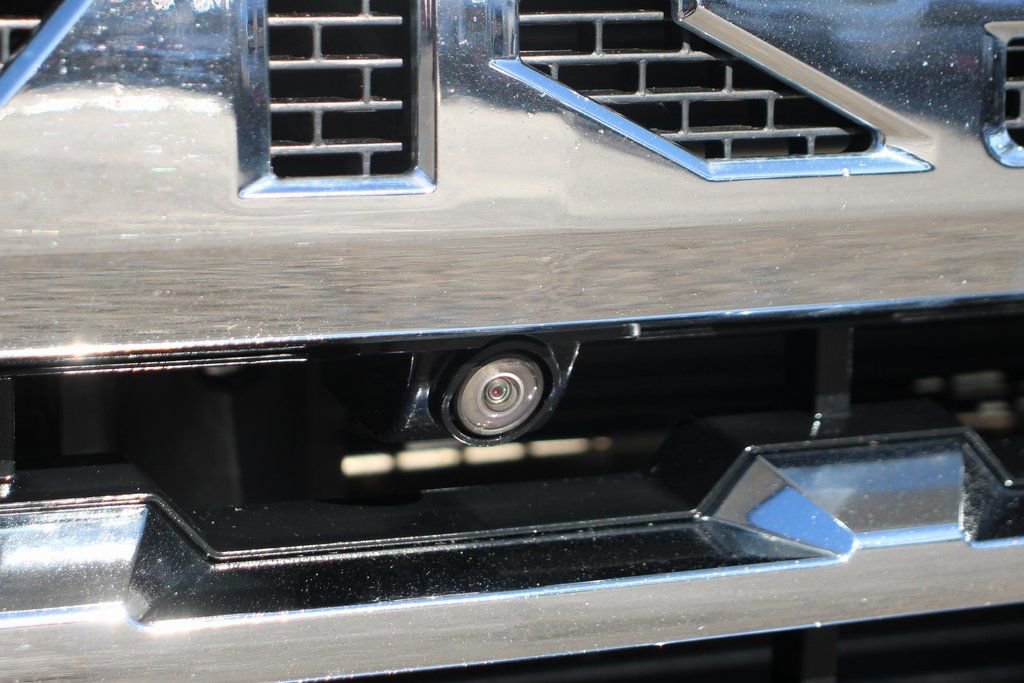 Used 2020 Chevrolet Silverado 2500 LTZ w/ LTZ Premium Package image 45