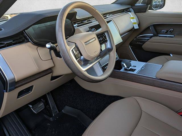 New 2026 Land Rover Range Rover Long Wheelbase SE AWD/4WD image 3