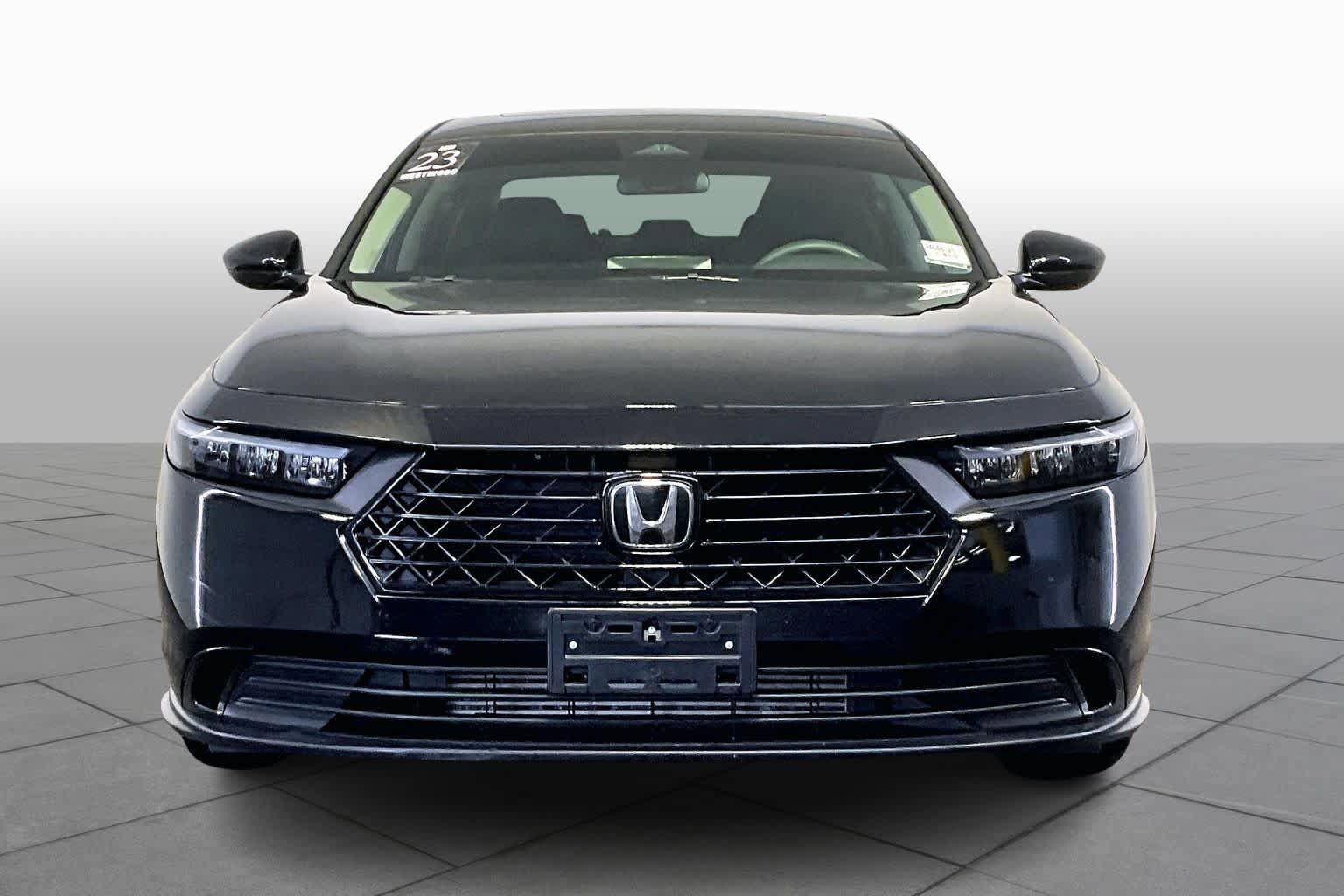 Used 2023 Honda Accord EX image 4