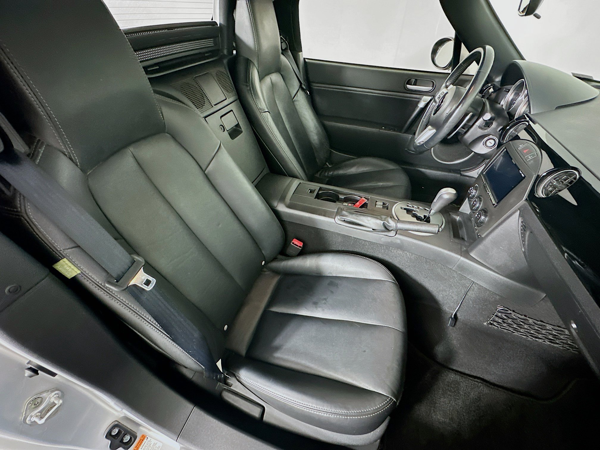Used 2008 MAZDA MX-5 Miata Grand Touring w/ Appearance Pkg RWD image 24