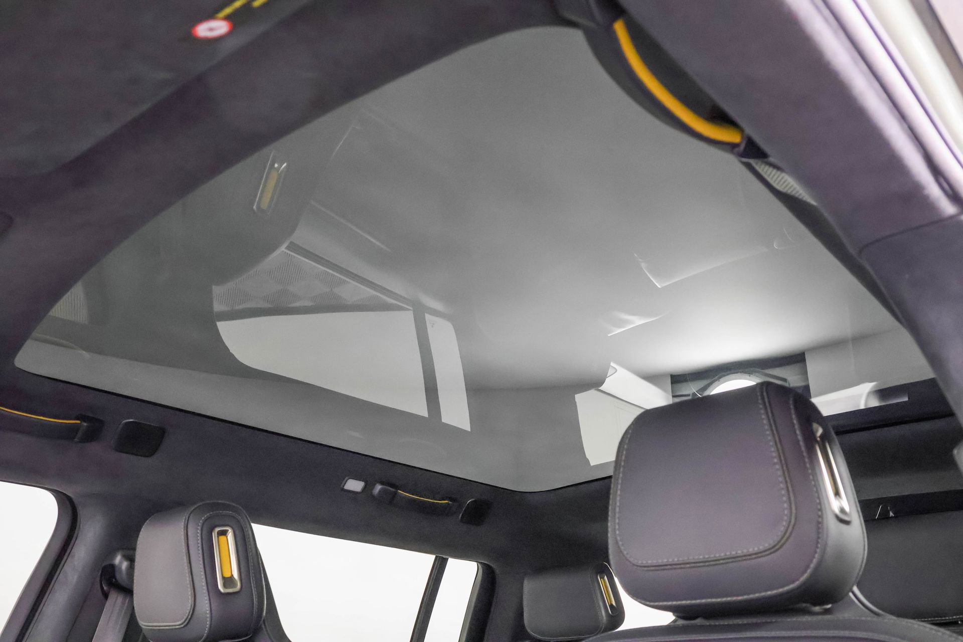 Used 2022 Rivian R1S Launch Edition image 11