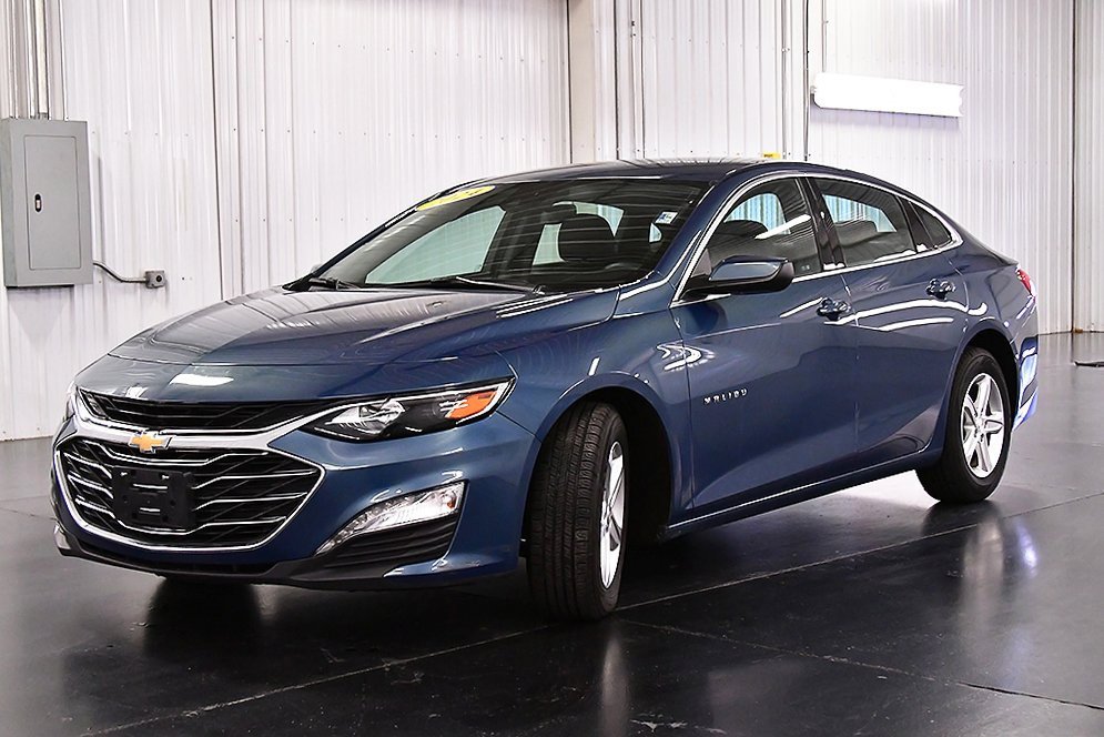 Used 2024 Chevrolet Malibu LT image 3