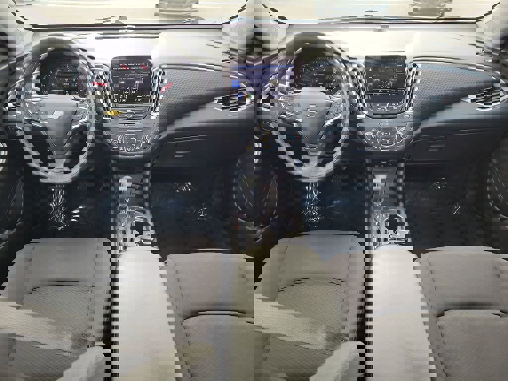 Used 2024 Chevrolet Malibu LS w/ Driver Confidence Package image 9