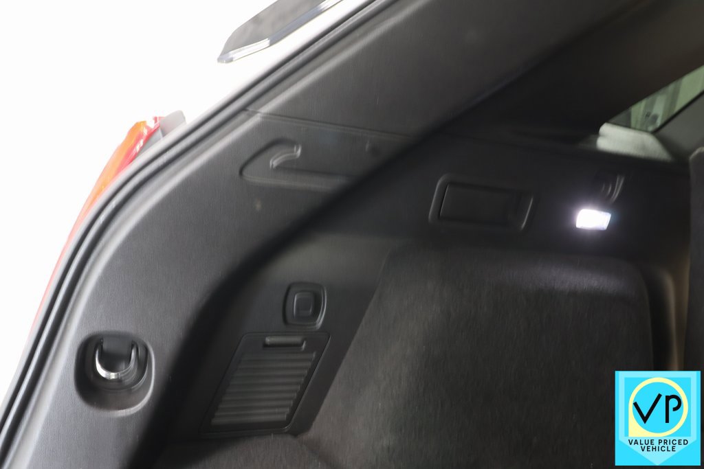 Used 2017 Cadillac XT5 FWD image 27
