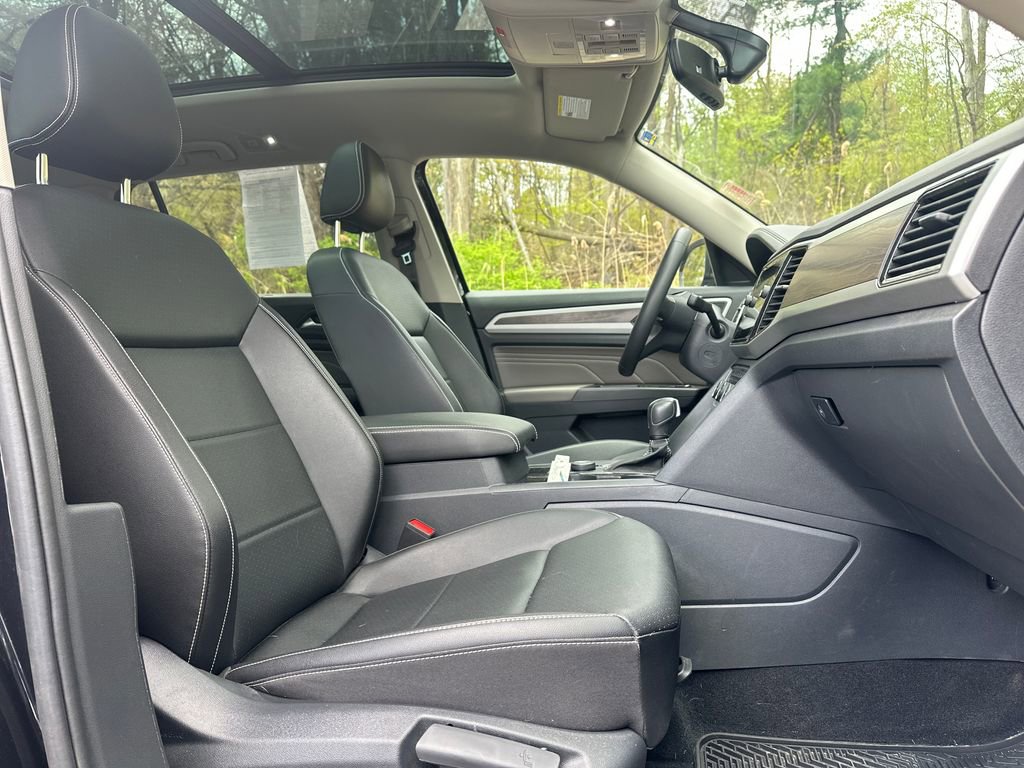 Used 2023 Volkswagen Atlas SE AWD/4WD image 16