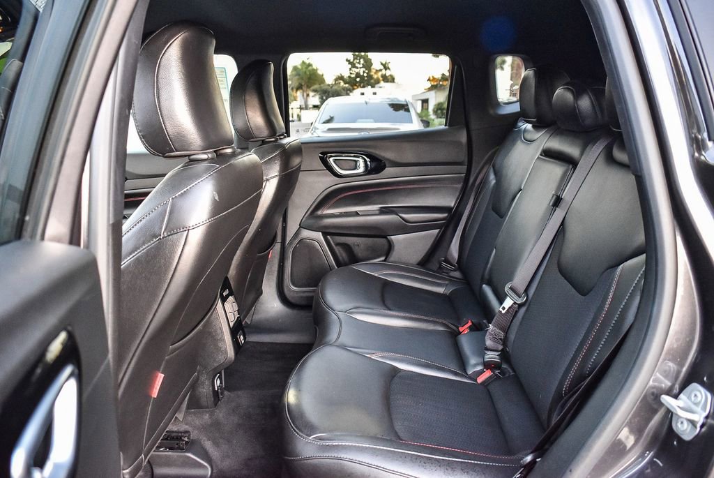 Used 2023 Jeep Compass Trailhawk image 18