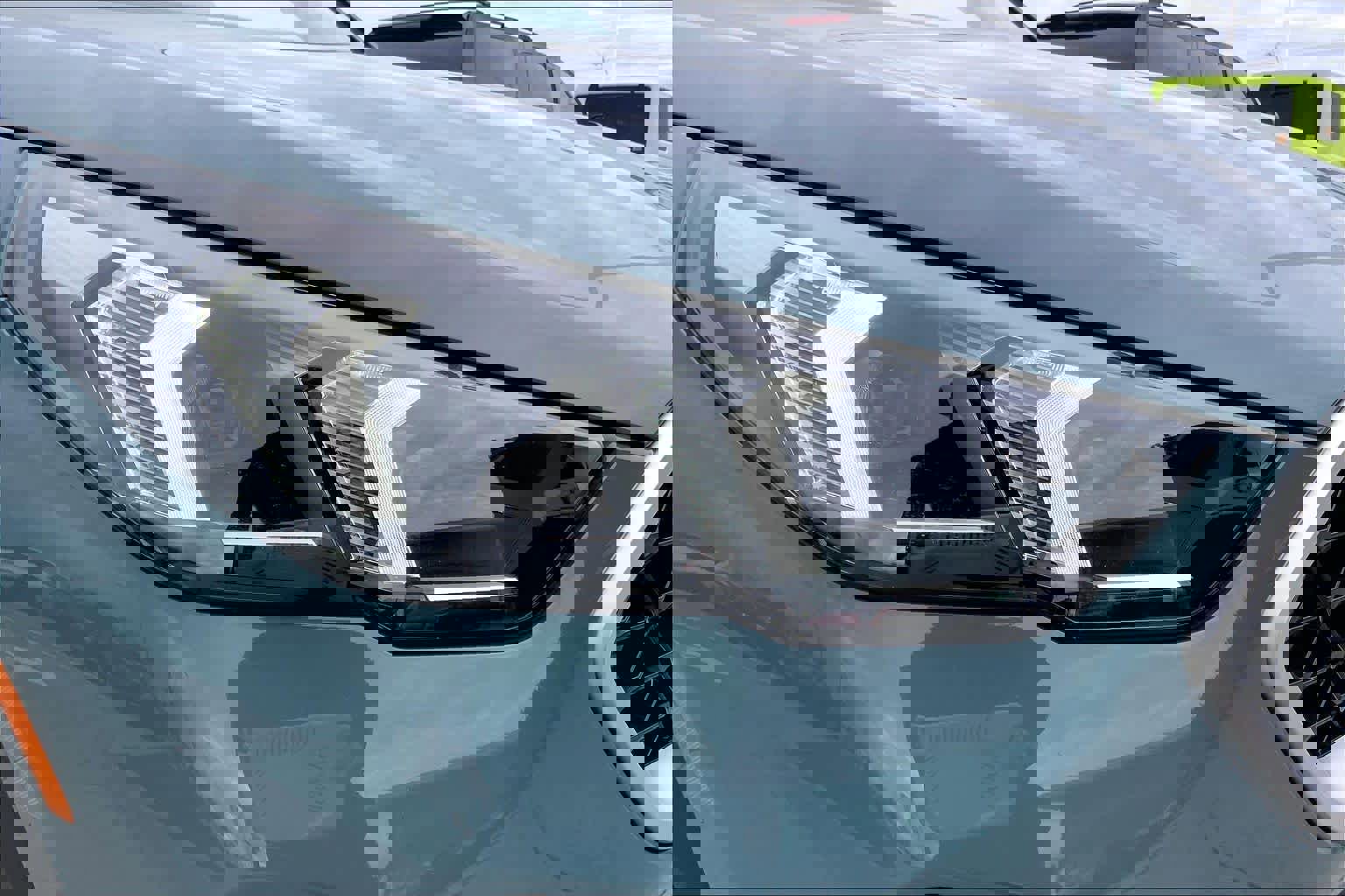 Certified 2025 BMW X2 xDrive28i image 27