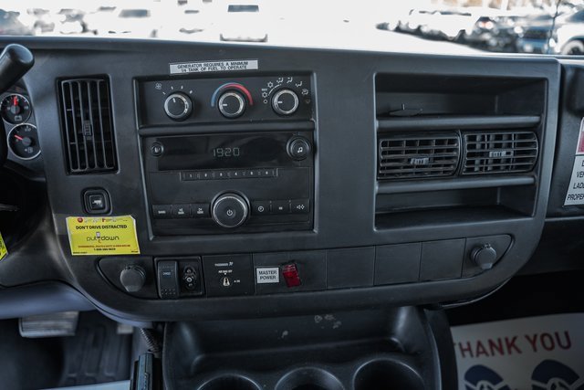 Used 2009 Chevrolet Express 3500 image 23