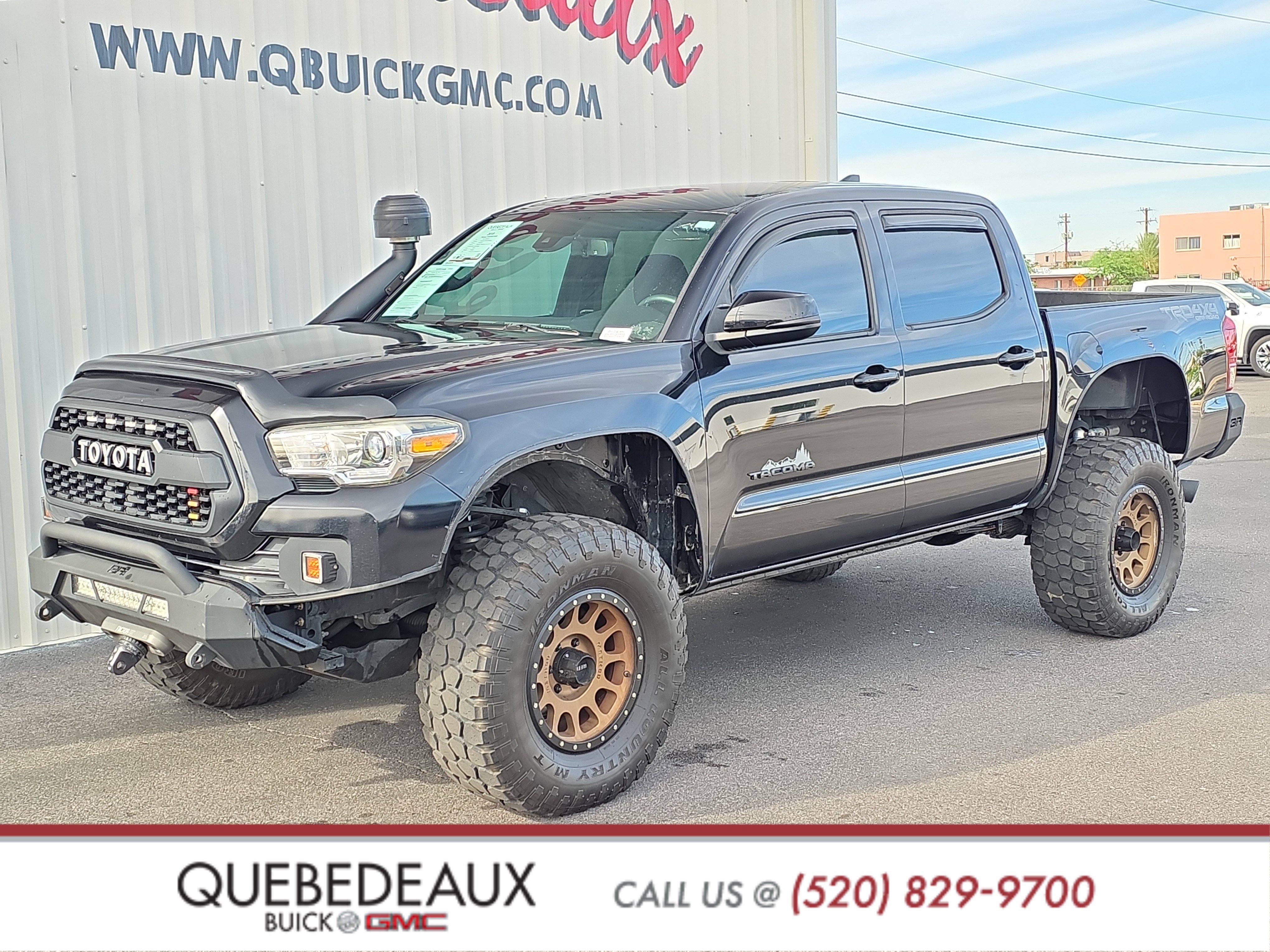 Used 2019 Toyota Tacoma TRD Off-Road AWD/4WD image 3