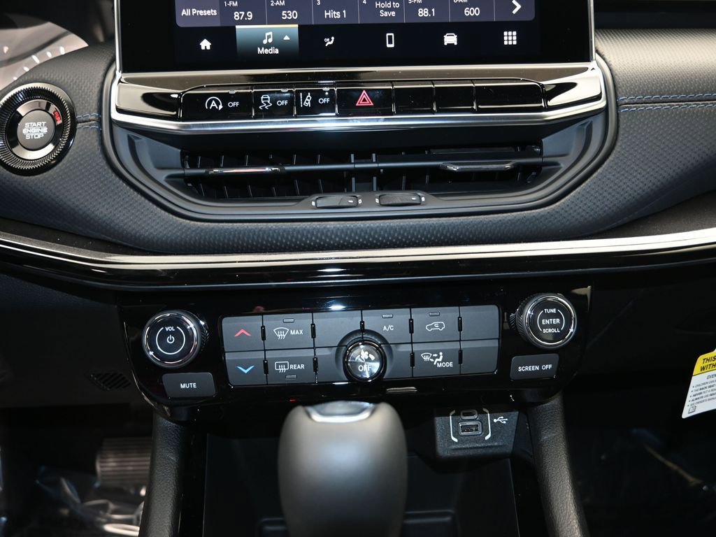 New 2026 Jeep Compass Latitude image 19