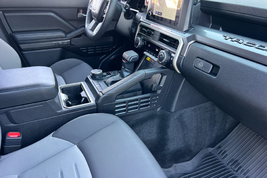 Certified 2025 Toyota Tacoma TRD Off-Road w/ TRD Off Road Upgrade Package AWD/4WD image 19