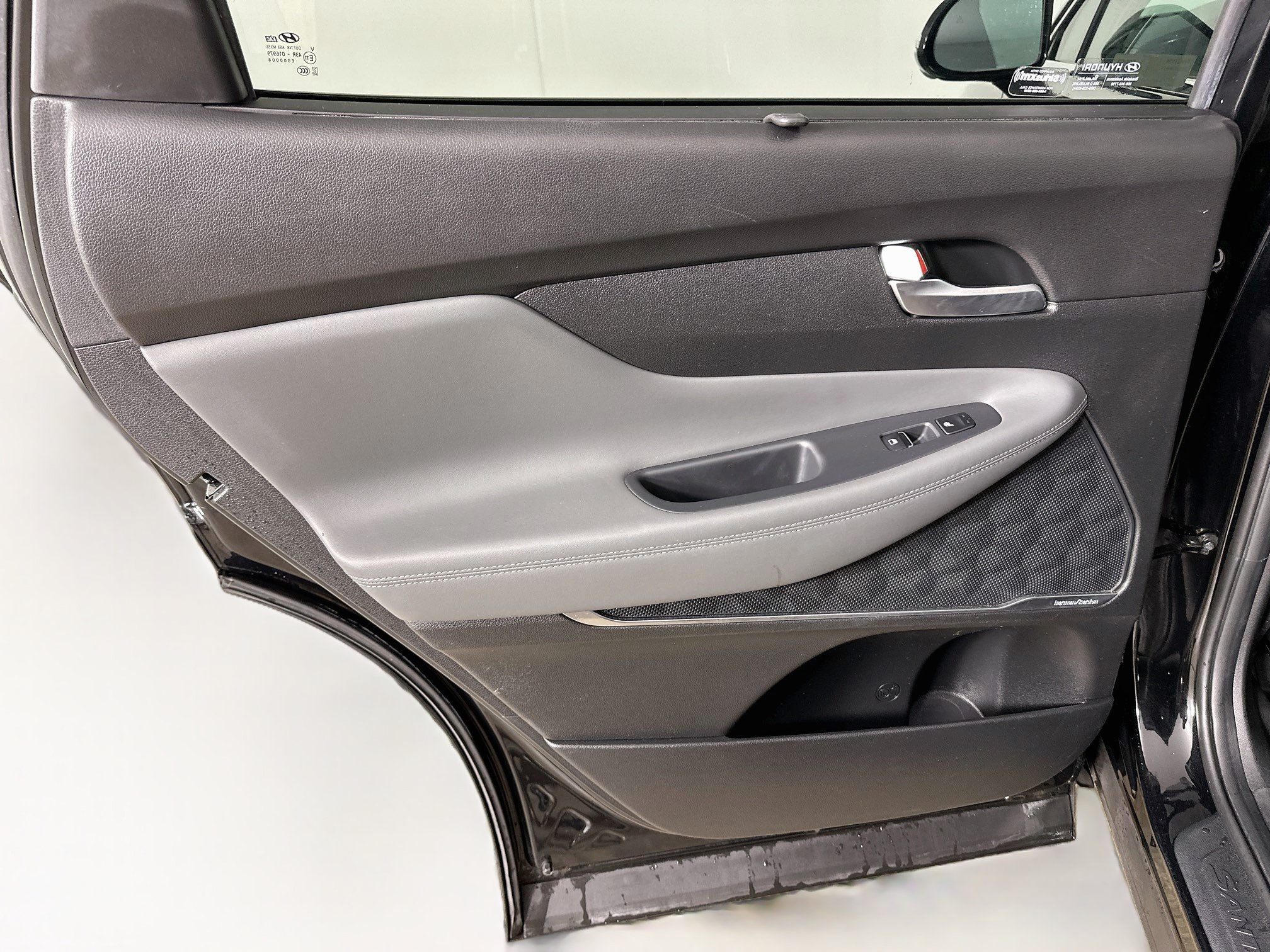 Used 2023 Hyundai Santa Fe Limited FWD image 28