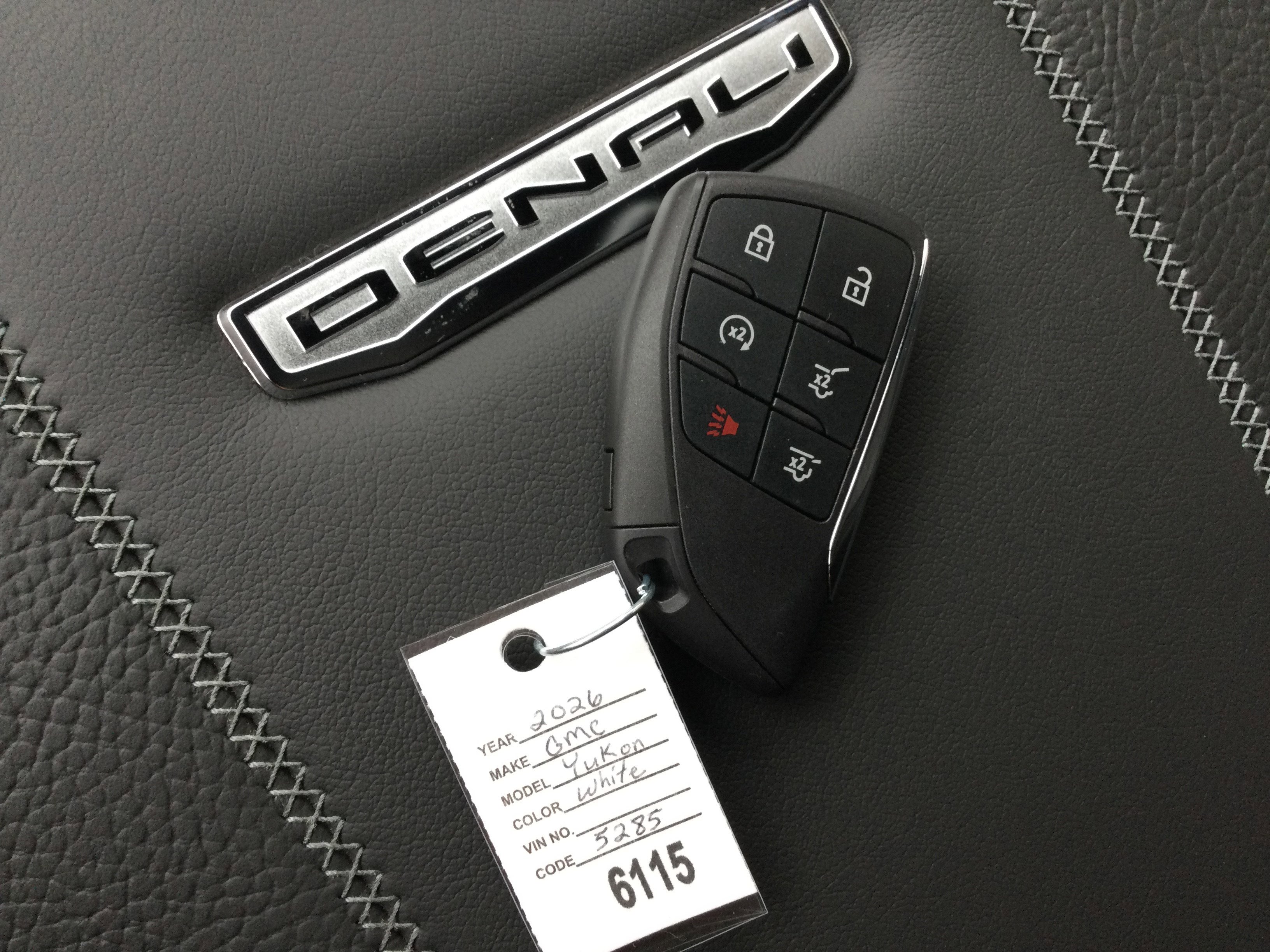 New 2026 GMC Yukon XL Denali w/ Denali Reserve Package image 24