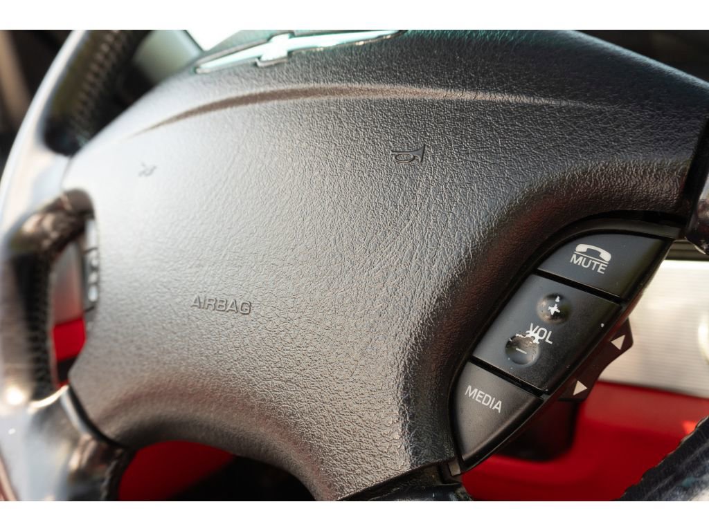 Used 2004 Ford Thunderbird RWD image 22