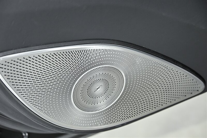Used 2021 Mercedes-Benz Maybach GLS 600 4MATIC image 15