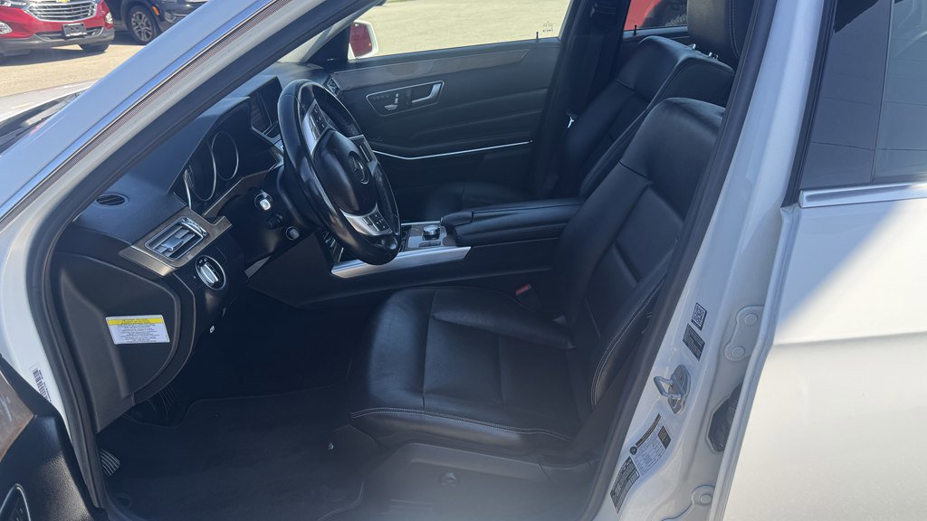 Used 2014 Mercedes-Benz E 350 4MATIC Sedan image 15