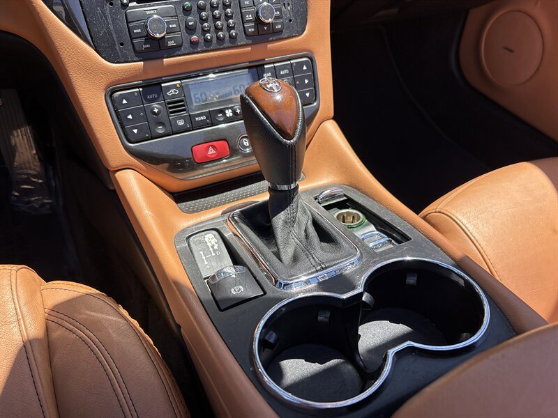 Used 2016 Maserati GranTurismo Convertible RWD image 38