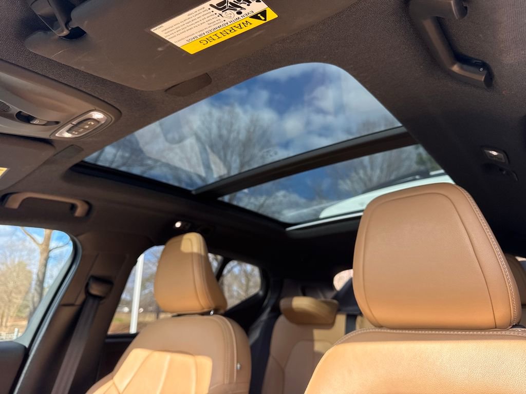 Used 2019 Volvo XC40 T5 Momentum image 25