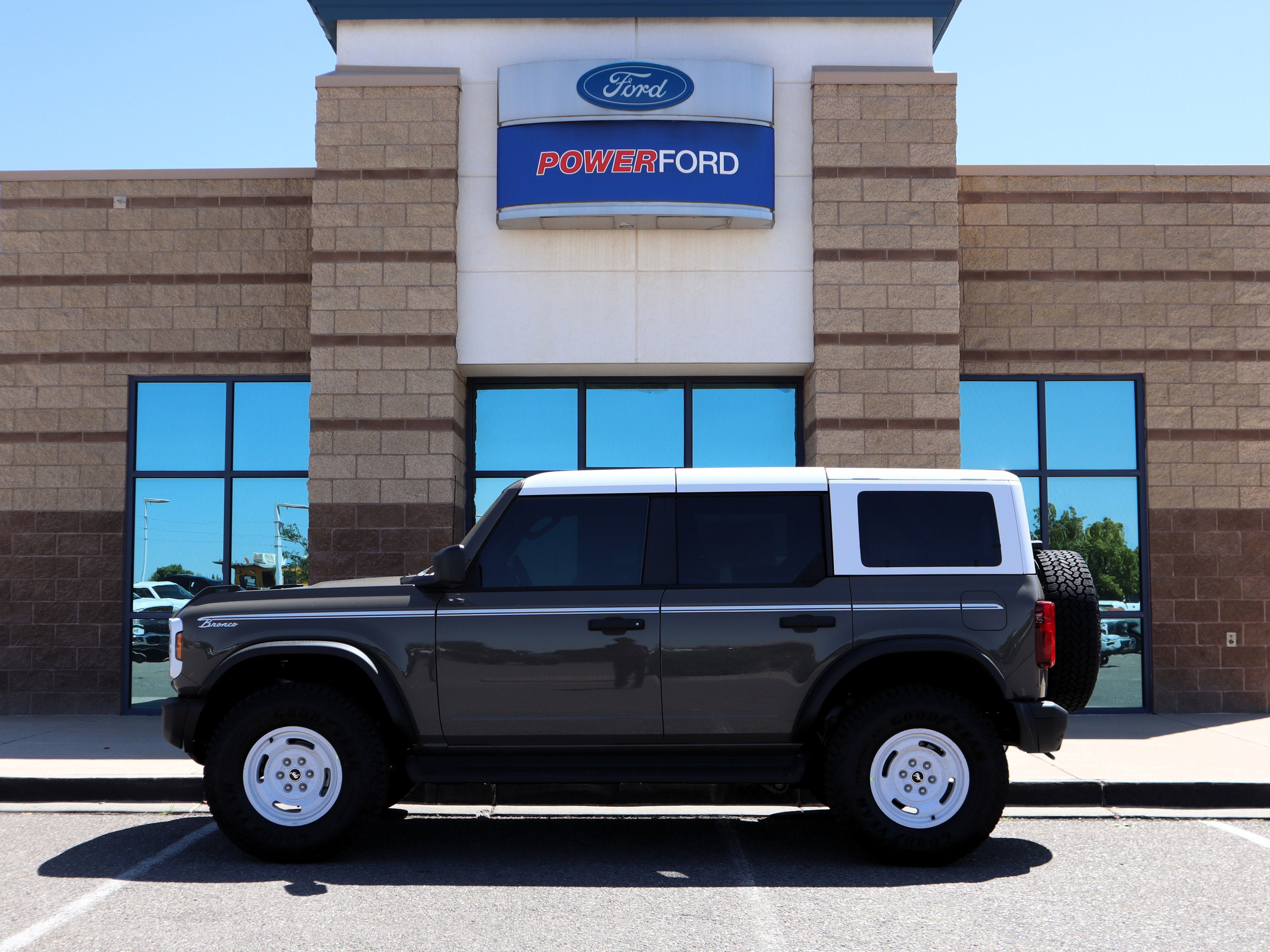 New 2026 Ford Bronco Heritage Edition AWD/4WD image 9