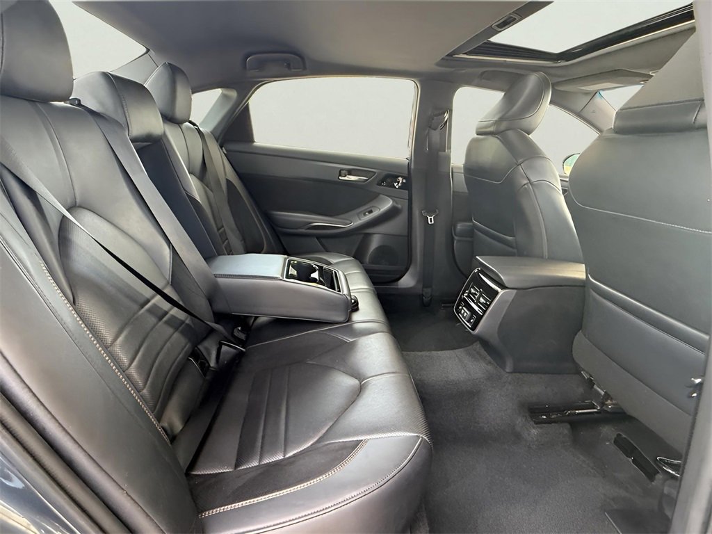 Used 2020 Toyota Avalon Touring image 25