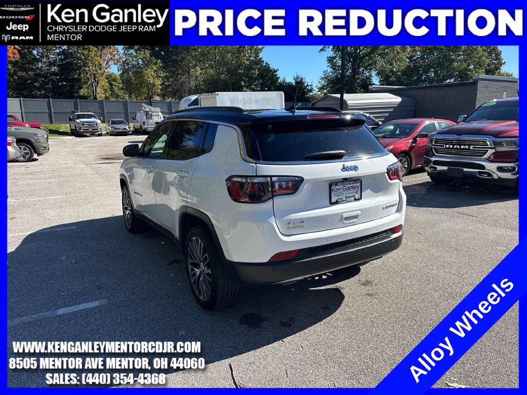 Used 2023 Jeep Compass Limited w/ Sun and Sound Group AWD/4WD image 7